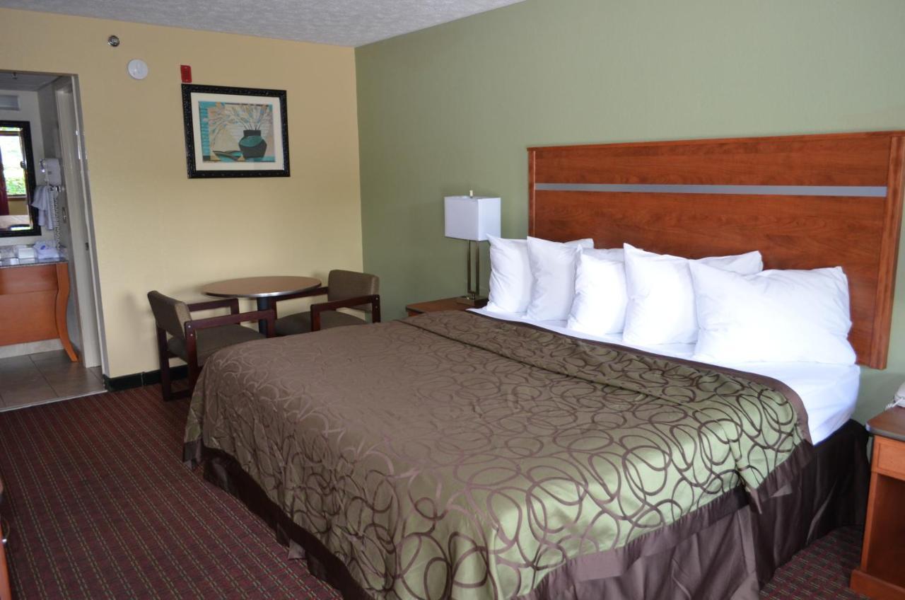 Baymont by Wyndham Pigeon Forge Hotel Værelse billede